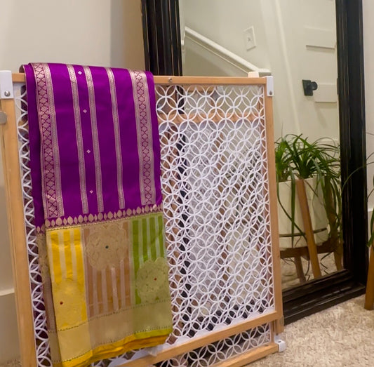 Beautiful Banaras Kadwa weaves Saree W/Blouse.