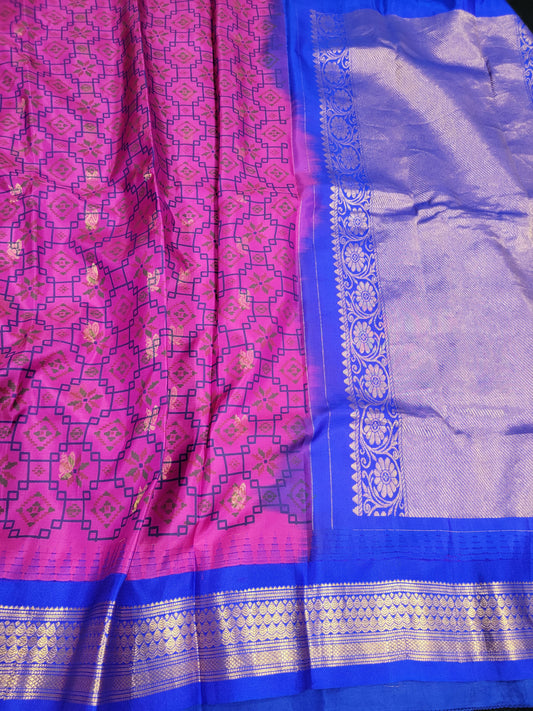 Gadwal digital print pattu saree