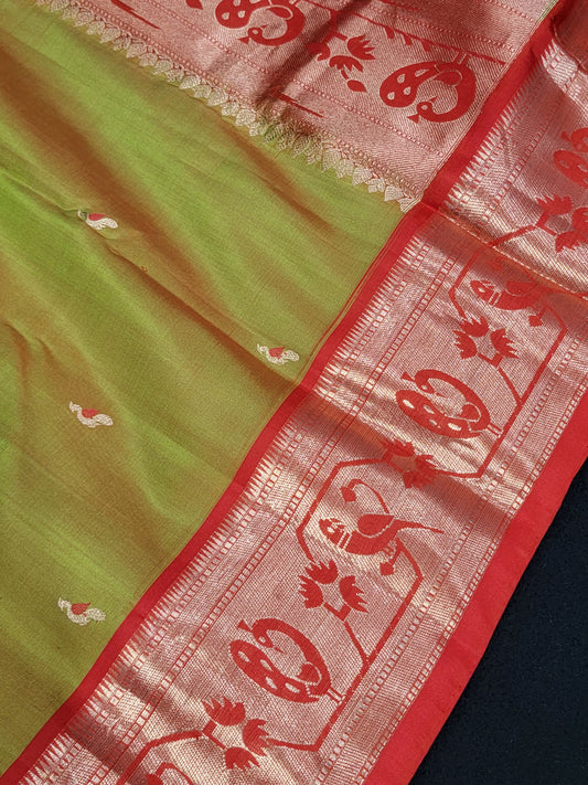 Pure Kanchi Pattu Silk Saree w/ Work Blouse in Green and Red