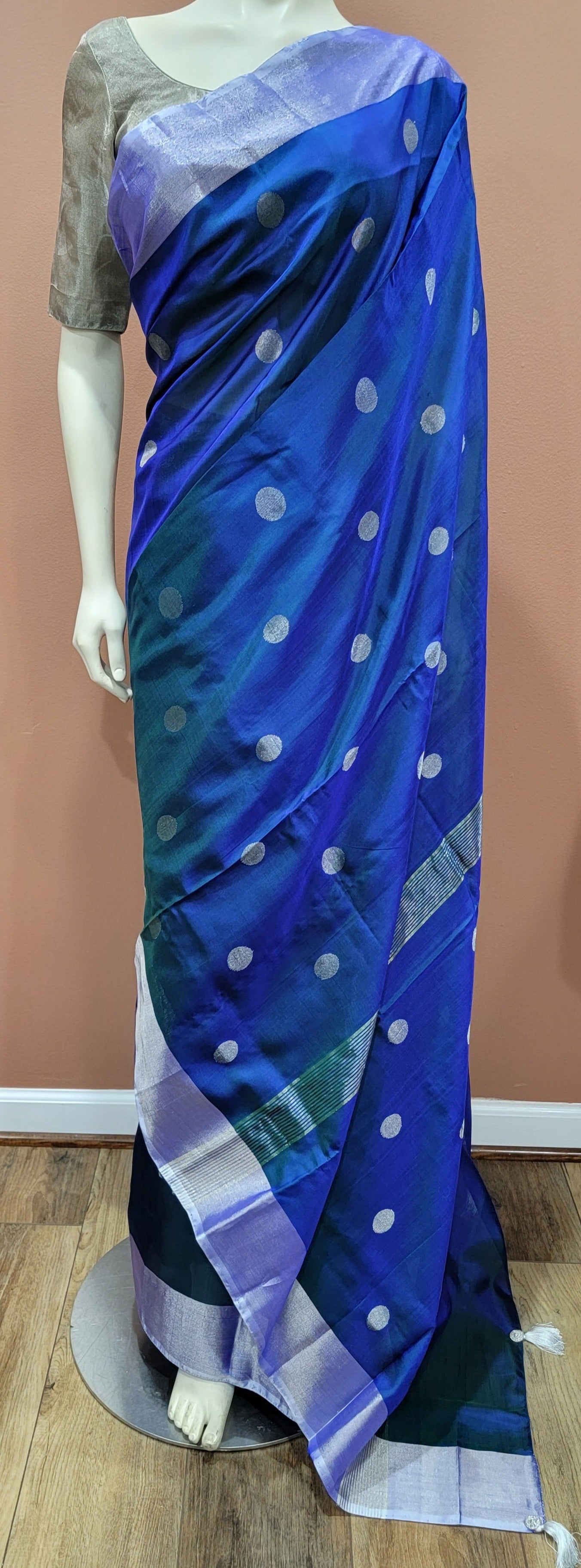 Uppada Saree w/ Blouse collection