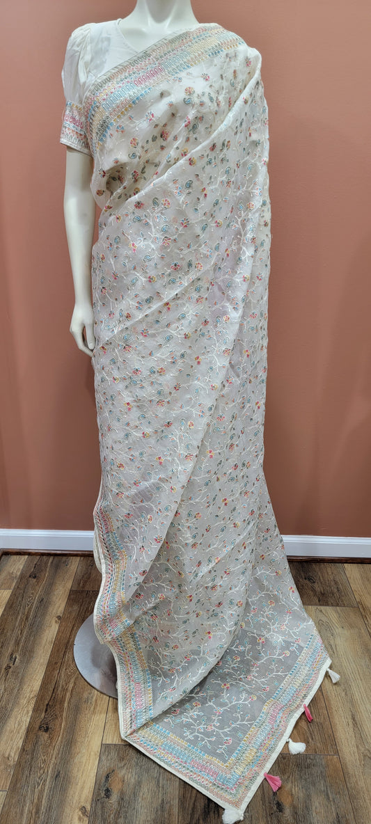 Embroidered Organza Saree W/ Blouse in White