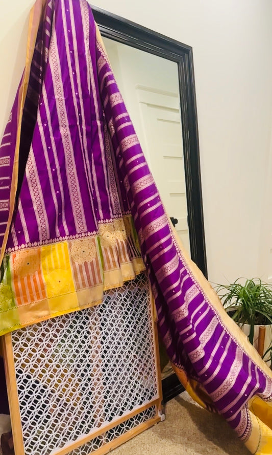 Beautiful Banaras Kadwa weaves Saree W/Blouse.