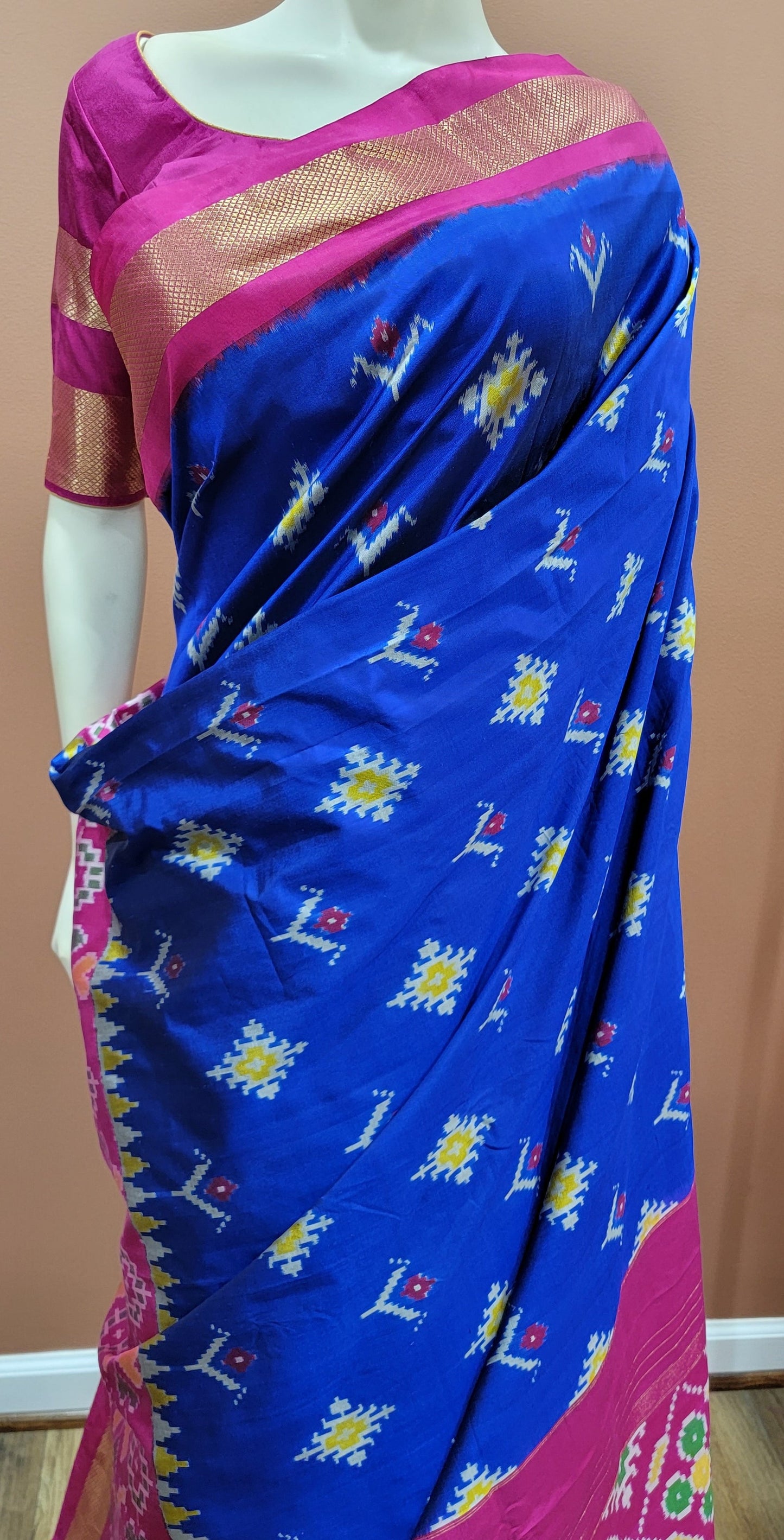 Double Ikkath Silk Saree w/ Blouse in Blue and Pink