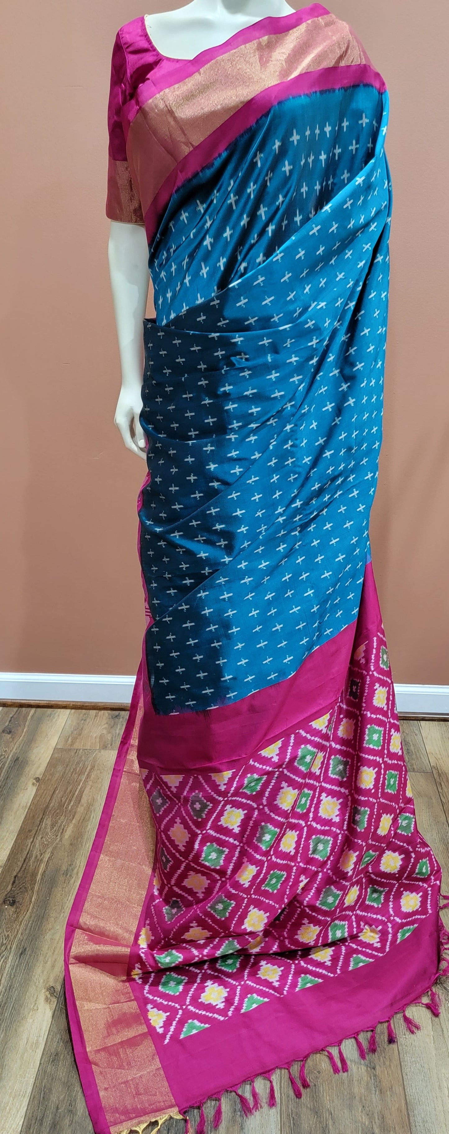 Double Ikkath Silk Saree w/blouse in Blue and Pink