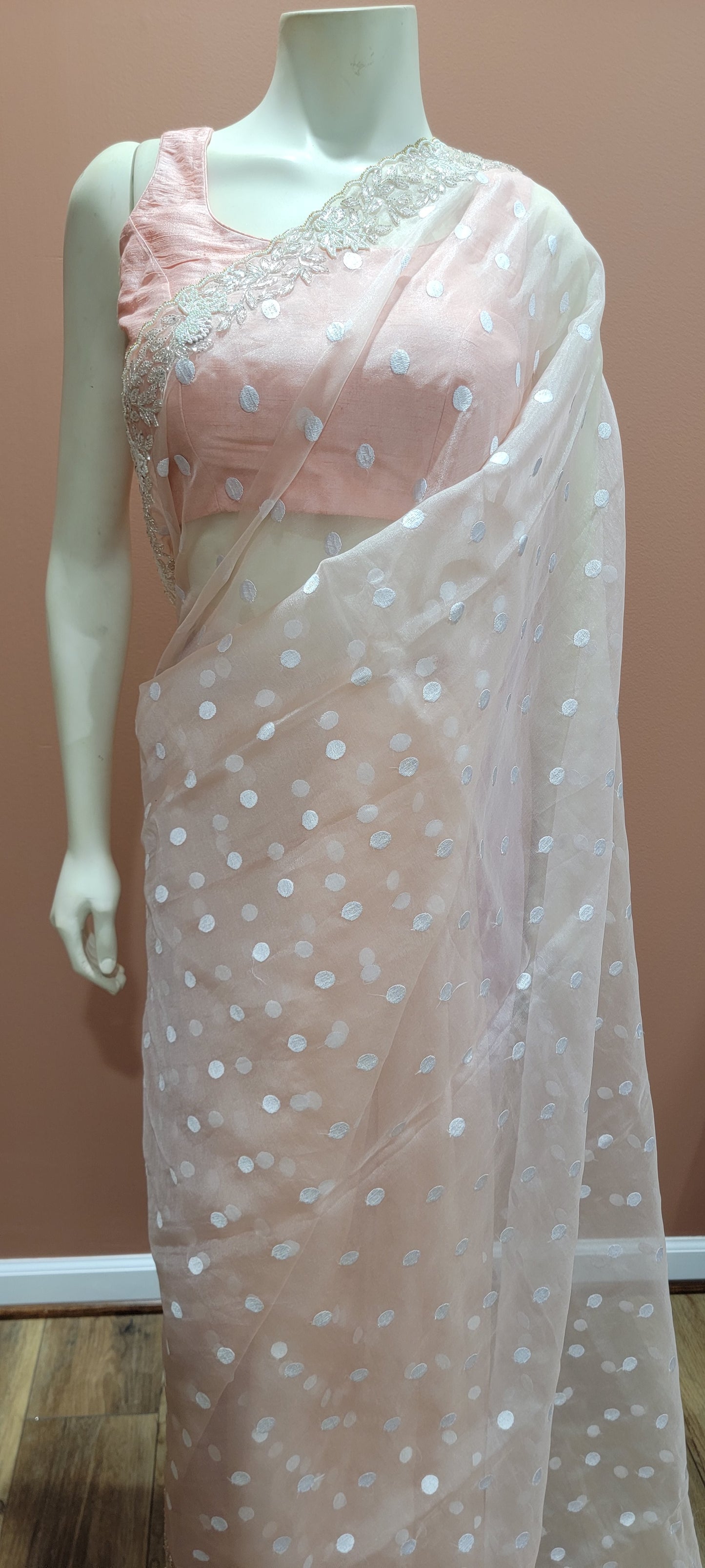 Organza saree w/ Rawsilk sleeveless blouse in Peach color