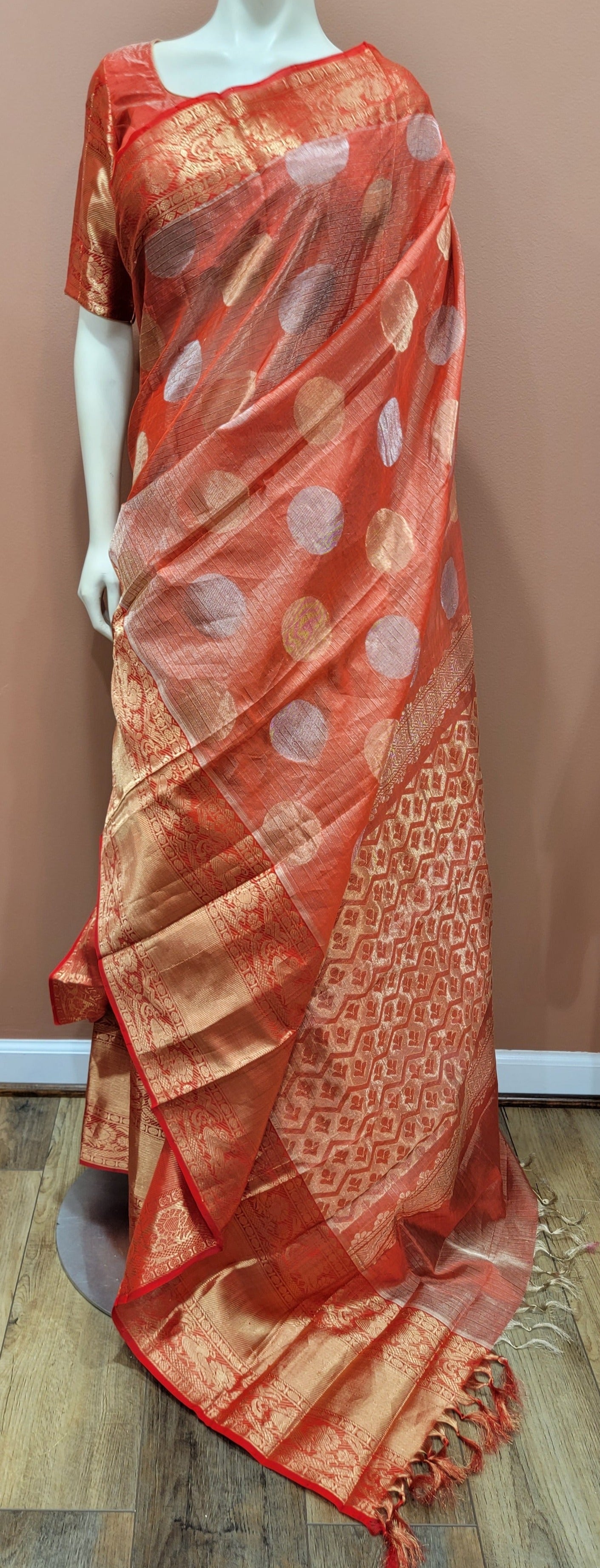 Tissue Kuppadam Saree w/ Blouse Collection
