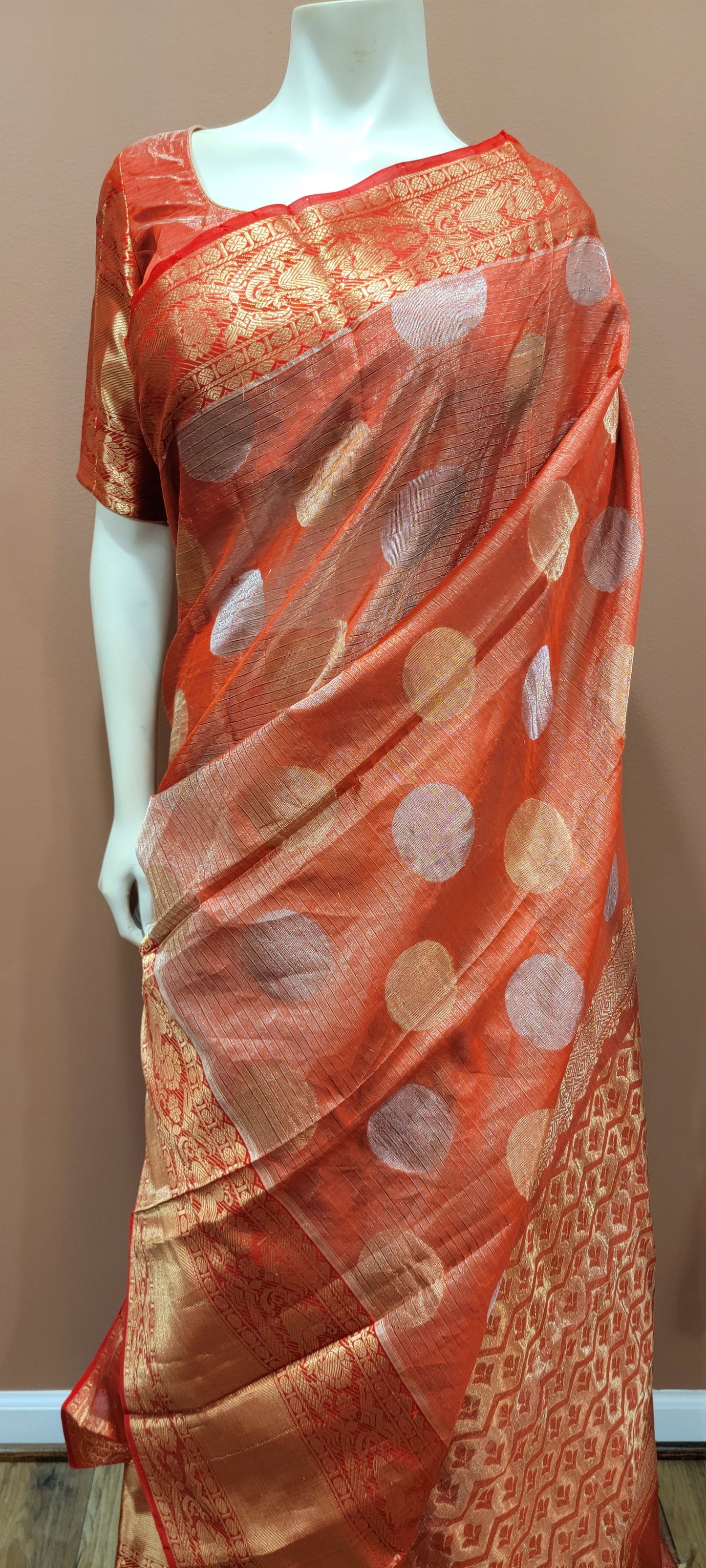 Tissue Kuppadam Saree w/ Blouse Collection