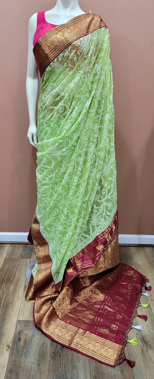 Chikankari Saree w/ Traditional Border