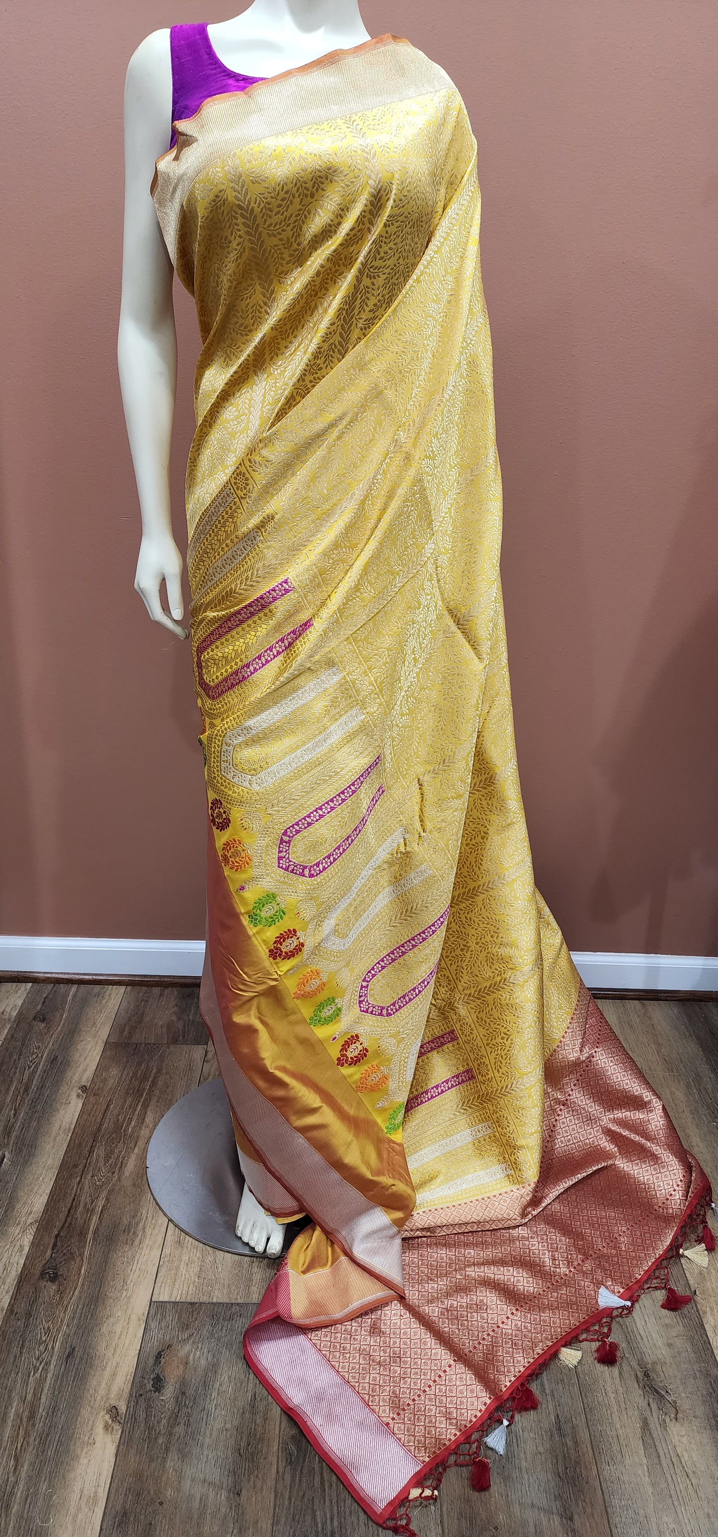Banaras Katan silk Meenakari Tanchue saree