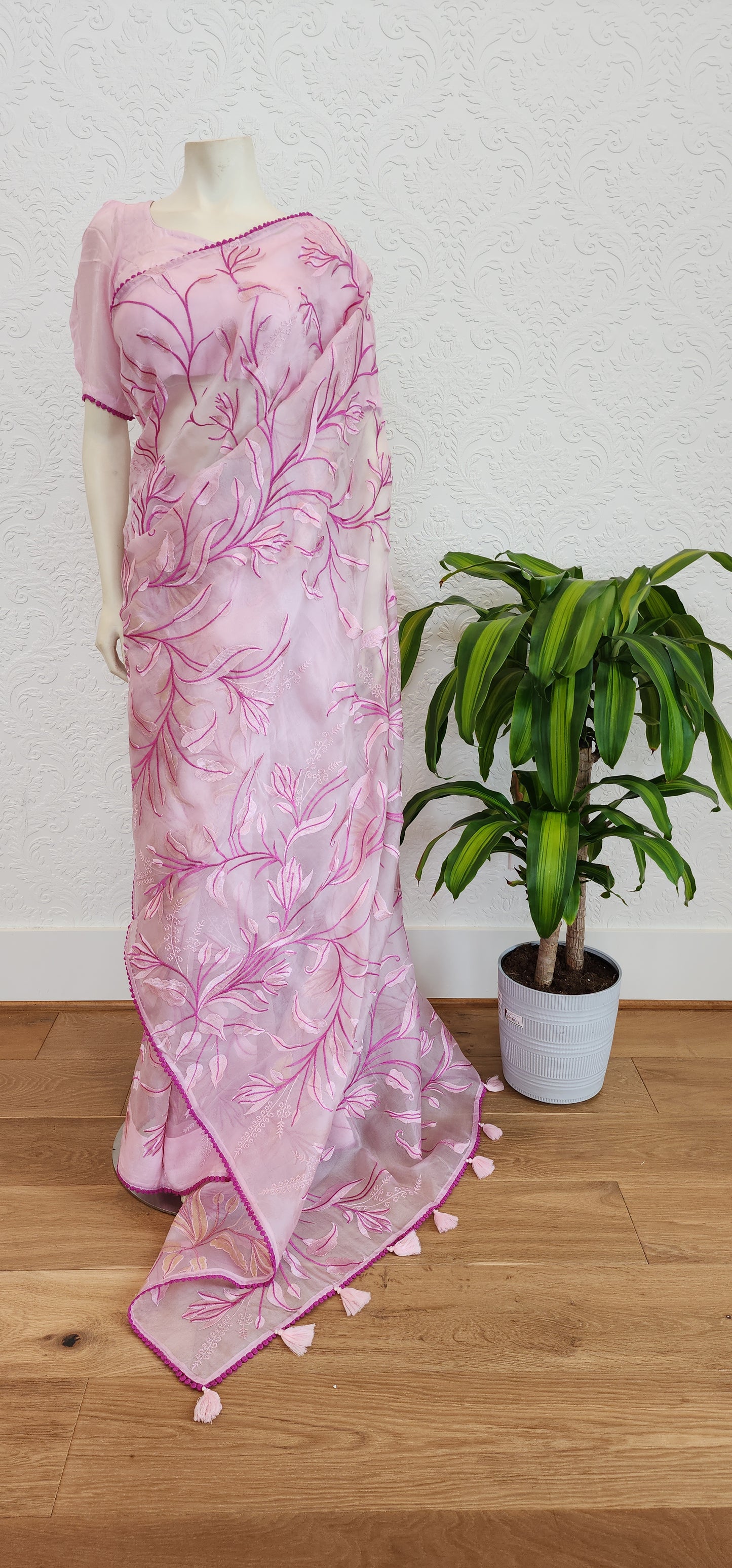 Organza Embroidery sarees W/Blouse.